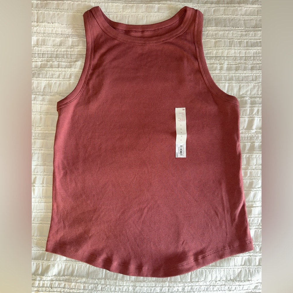 NWT - Sonoma Favorite Tank in color Petalwood.